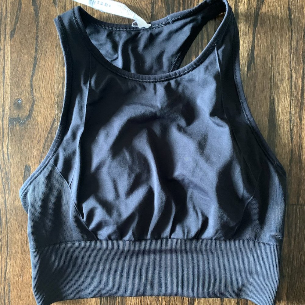 Lululemon: Black Sports Bra (size 6)